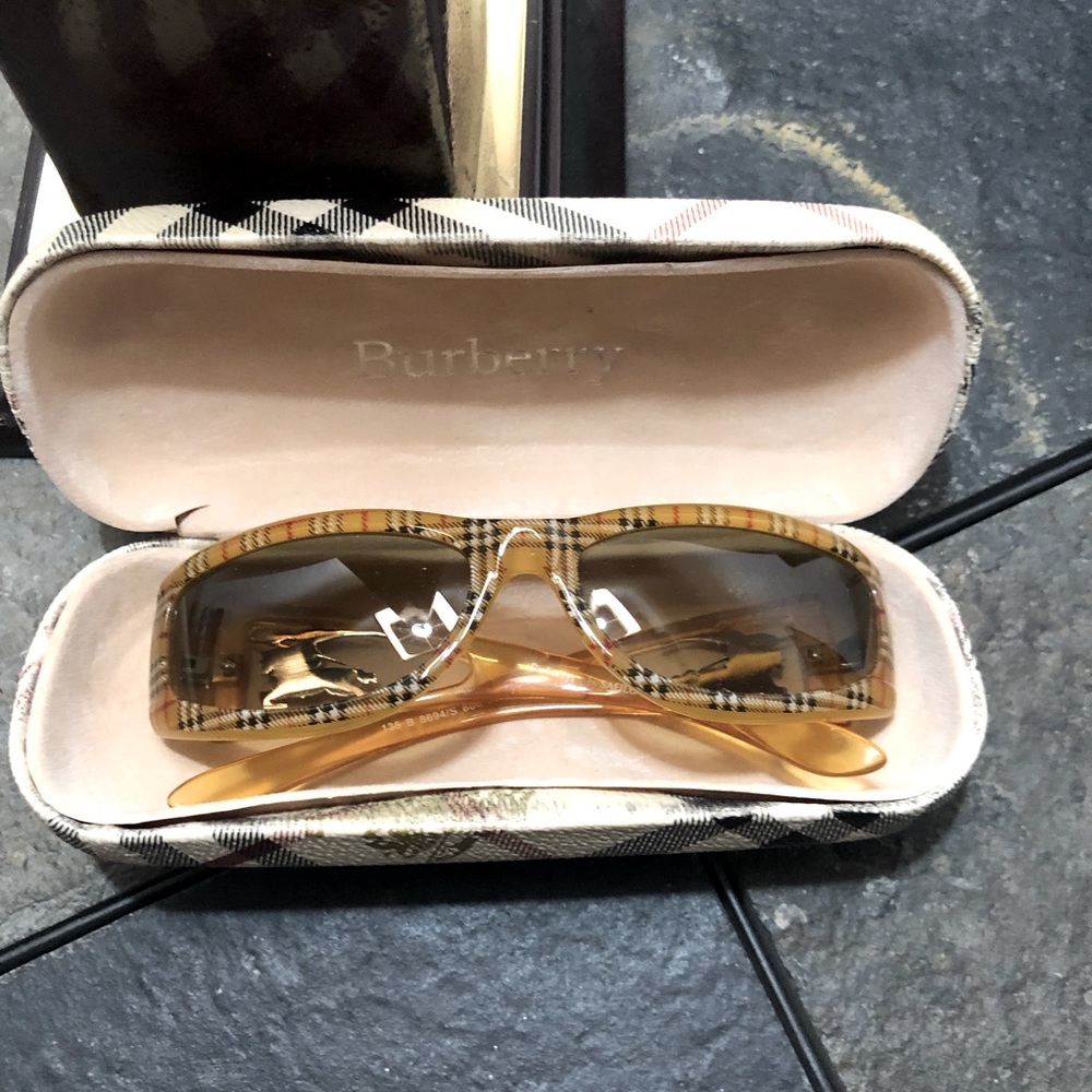 Authentic Burberry Sunglasses - Burberry Plaid